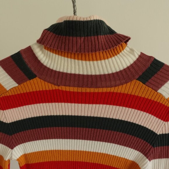 Women's Turtlenecks and Mock Necks | Simons Canada - Picture 3 of 7